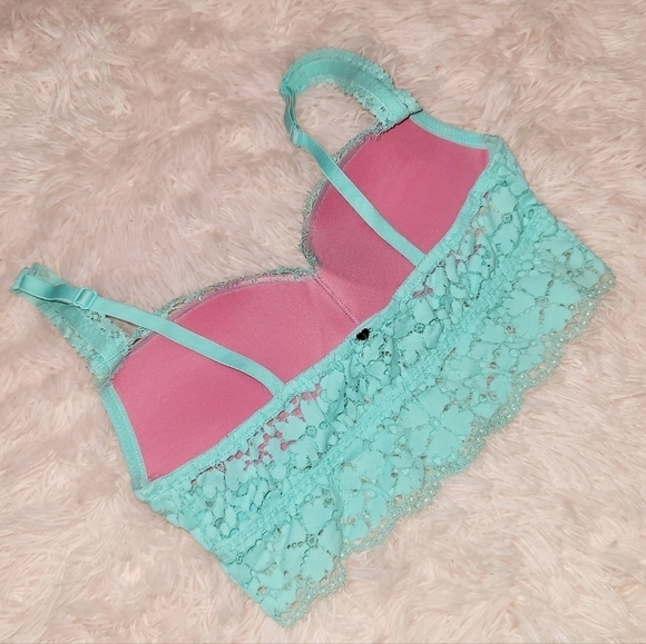 Victoria’s Secret PINK Lace Bra – Size - Picture 3 of 4